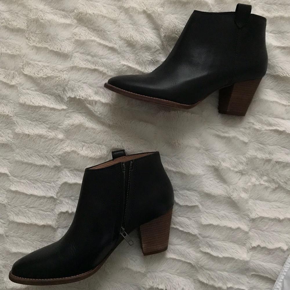 Madewell Billie Boot in Black